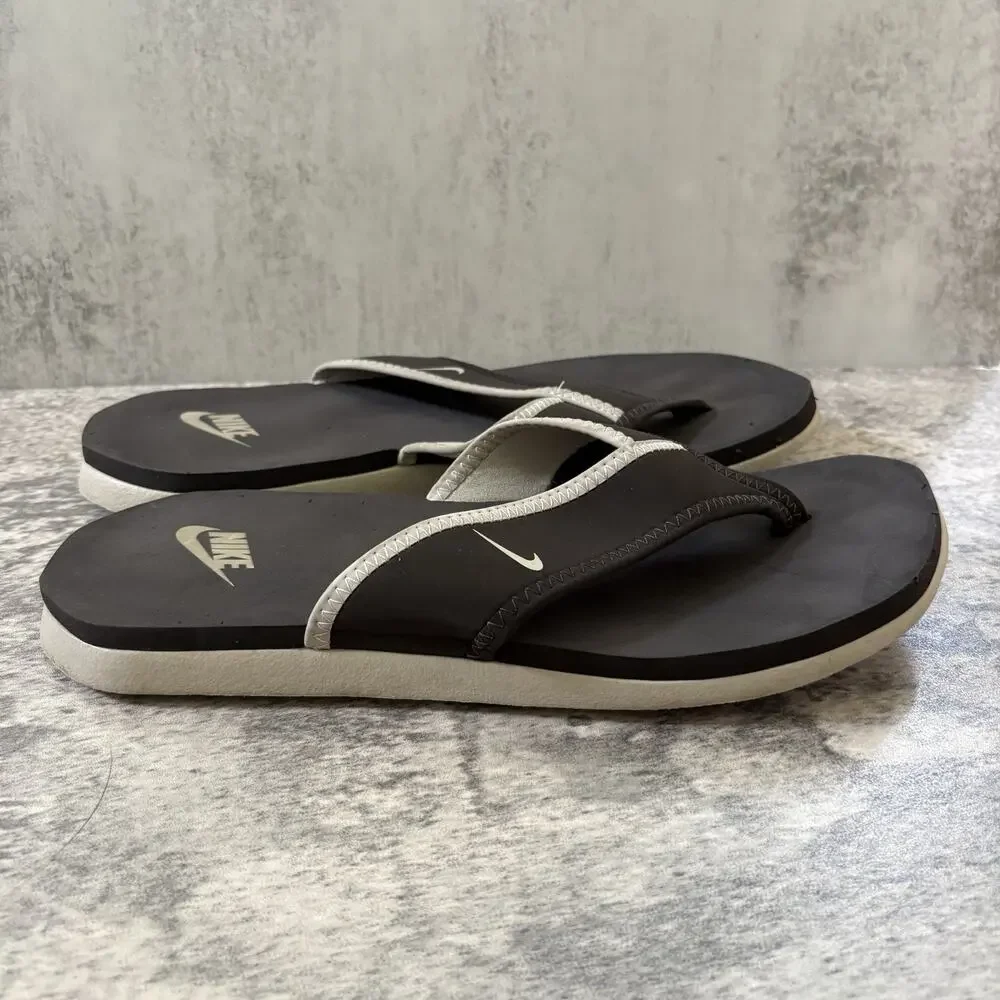 Nike Sandals Mens Size 9 (10W) Celso Thong Plus Boat Flip Flop Beach Black/White